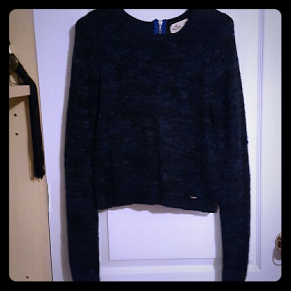 Hollister Medium Pull Over sweater
