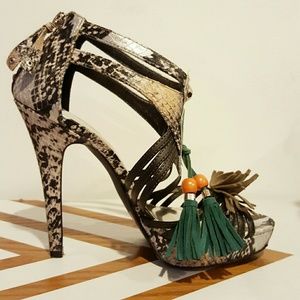 Chinese Laundry Snakeskin Peeptoe Strappy Sandals