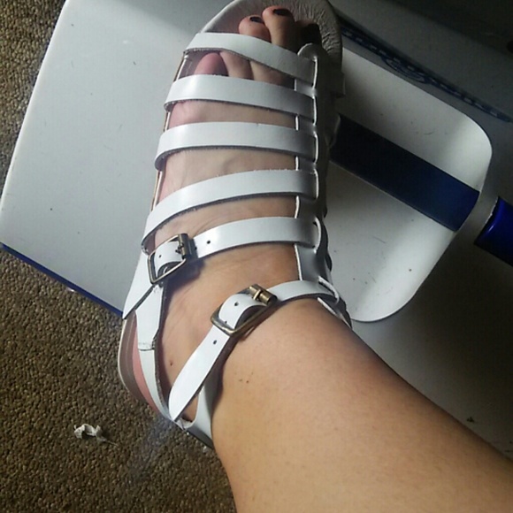 White gladiator sandals - Picture 1 of 1