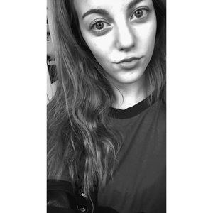 Meet your Posher, Carly