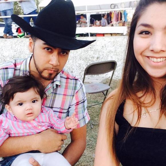 Meet your Posher, Mayra - Picture 1 of 1