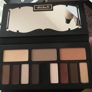 Kat Von D Shade & light EYE pallet