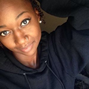 Meet your Posher, Brandi