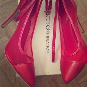 Bcbg red pumps