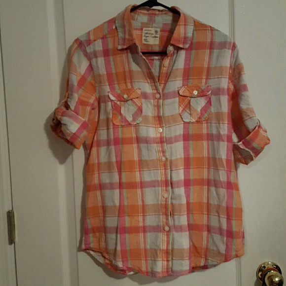 American Eagle Medium Button up Shirt