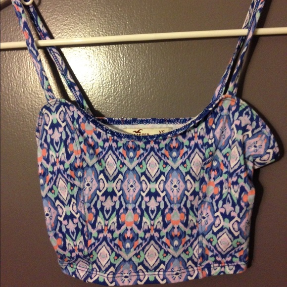 Printed Hollister crop top