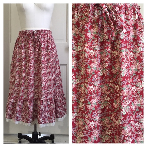 Vintage Dresses & Skirts - Vintage Midi length Floral Print Skirt