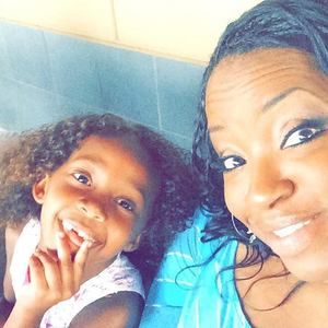 Meet your Posher, Shawna