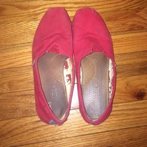 Red Toms Canvas