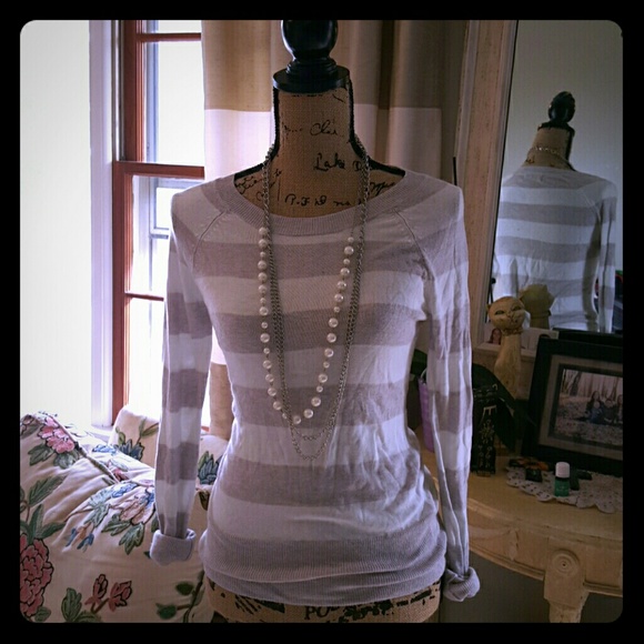 Cream and tan light weight sweater