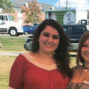 Meet your Posher, Alyssa