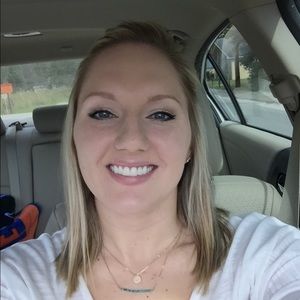 Meet your Posher, Candace