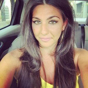 Meet your Posher, Maria