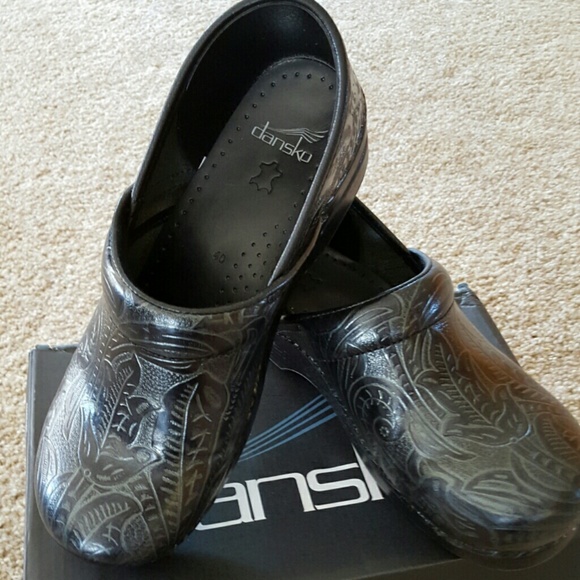 Black Professional Tooled Dansko clogs