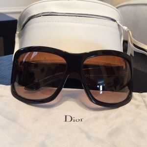 Dior Sunglasses-tortoiseshell brown shades