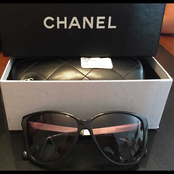 CHANEL sunglasses