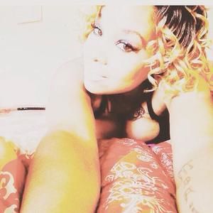 Meet your Posher, Shanay