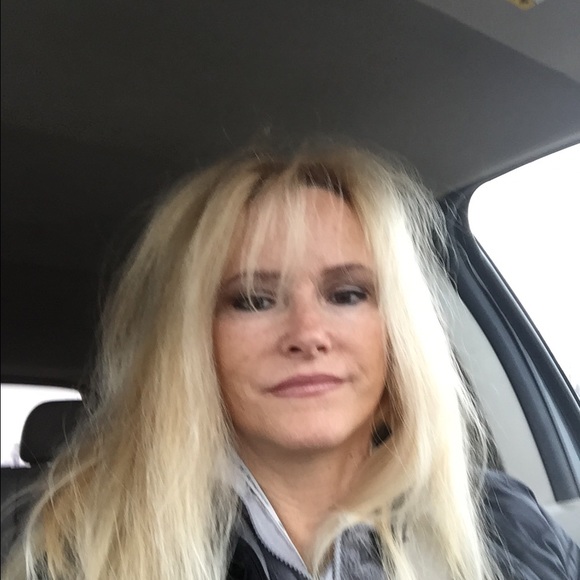 Meet your Posher, Mary - Picture 2 of 2