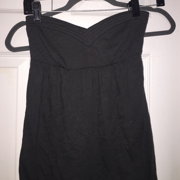 Strapless gray shirt