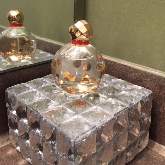 Kate Spade perfume "Twirl"