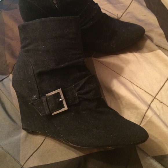 Black - Picture 2 of 3