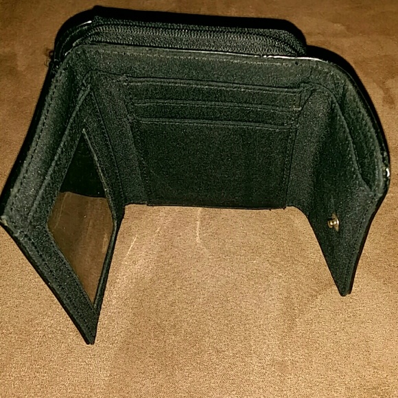 Wallet - Picture 3 of 4