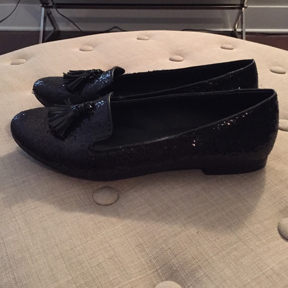 ❌❌SOLD❌❌Sparkle Black Flats - Picture 2 of 3