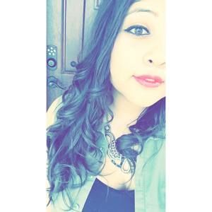 Meet your Posher, Valeria