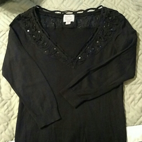 Forever 21 v-neck  black sweater