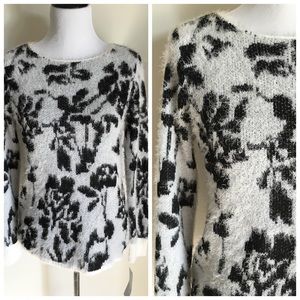 NWT Ny Collection eyelash texture printed sweater