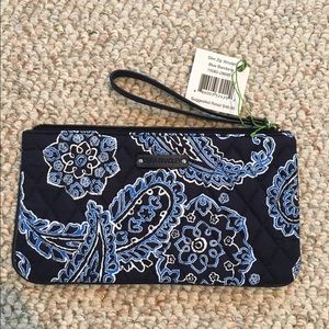 ☀️Vera Bradley Blue Banana Zip Wristlet
