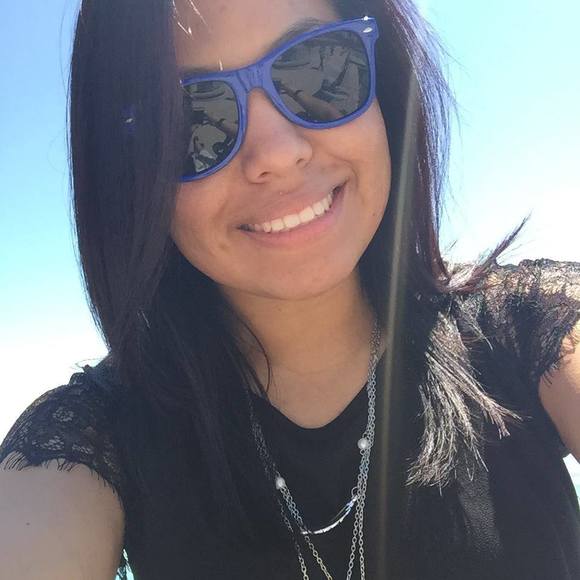 Meet your Posher, Rosaura