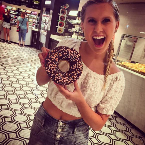 Meet your Posher, Trista - Picture 1 of 1