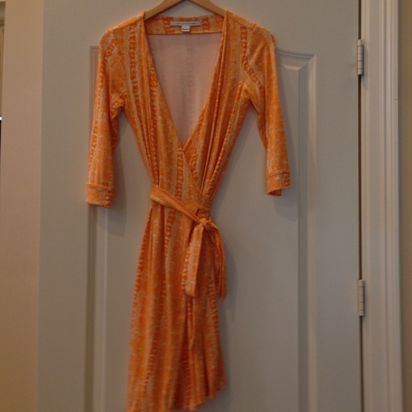 Hold-Like New DVF Orange Snake Print Wrap Dress