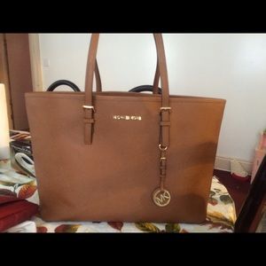 Michael kors bag. Good condition