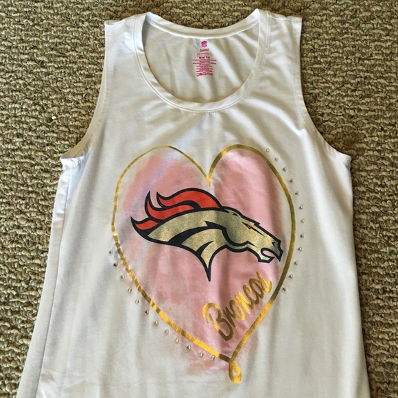 Bronco's sleeveless tee