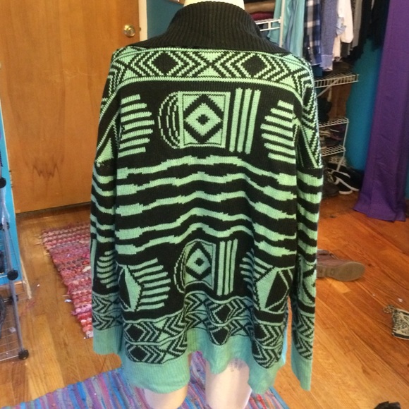 Aztec cardigan - Picture 4 of 4