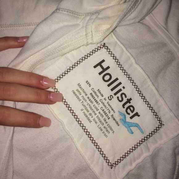 hollister sweatshirt
