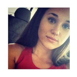 Meet your Posher, Eleni