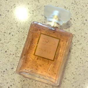 CHANEL Coco Mademoiselle Eau De Parfum