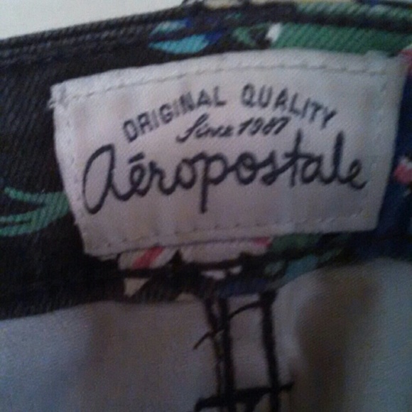 Jeans - Picture 2 of 3