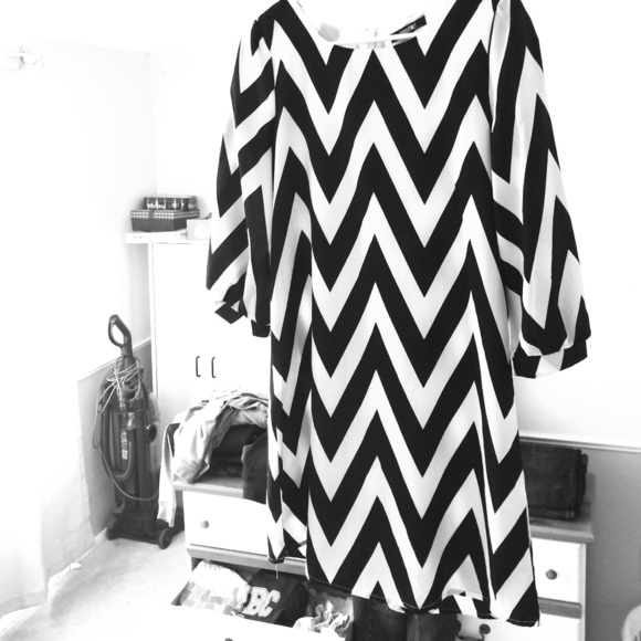 Chevron 3/4 Sleeve Dress