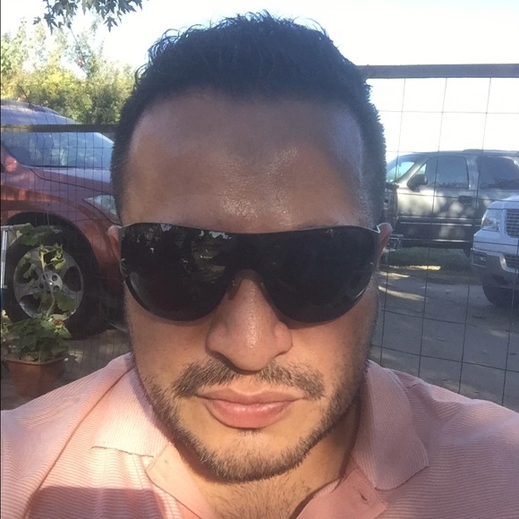 Meet your Posher, Ricardo