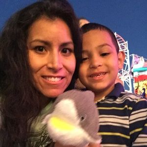 Meet your Posher, Roxana