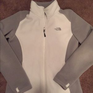 Women's Zip Up Northface Sweater