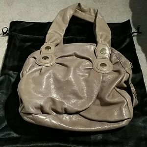 GUSTTO LEATHER SHOULDER HANGBAG