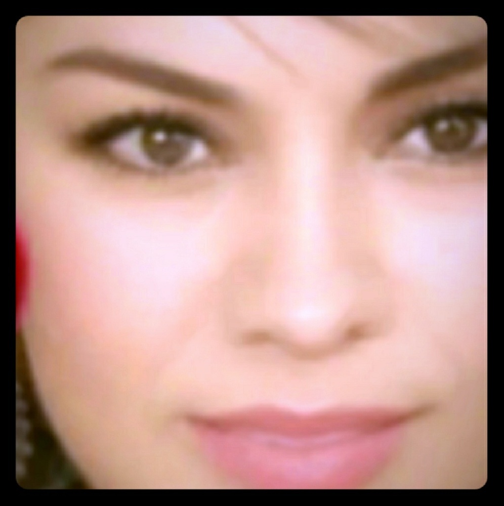 Meet your Posher, Amada