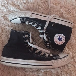 Black high top converse