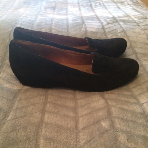 Suede Clarks flat - black