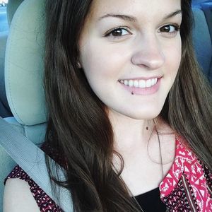 Meet your Posher, Lauren